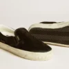 VCE Penstar para mujer en ante negro con lengüeta trasera de piel negra