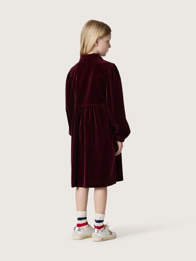 Vestido de niñas en color burdeos con efecto terciopelo y bordado en la parte delantera