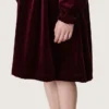 Vestido de niñas en color burdeos con efecto terciopelo y bordado en la parte delantera
