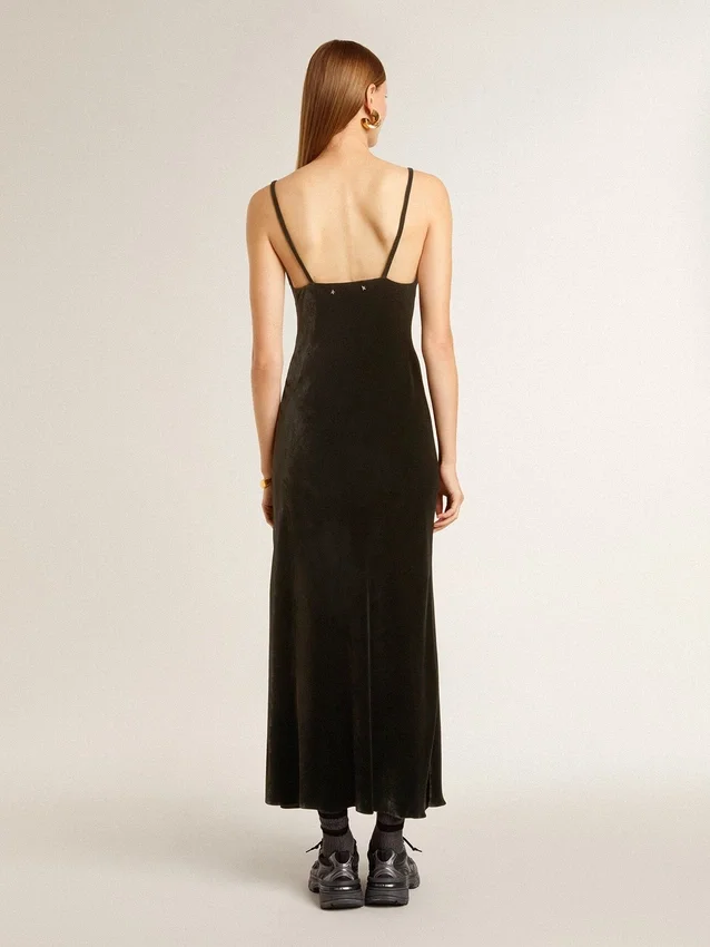 Vestido liso de mujer en negro con efecto terciopelo