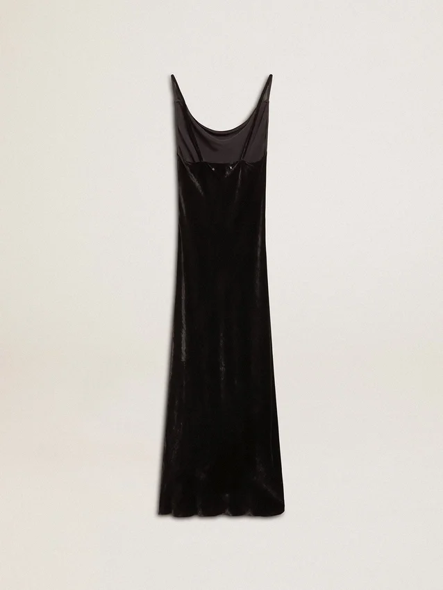 Vestido liso de mujer en negro con efecto terciopelo