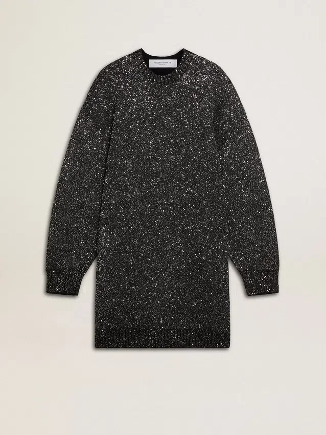Vestido negro de mujer con cuello redondo y lentejuelas plateadas por toda la prenda