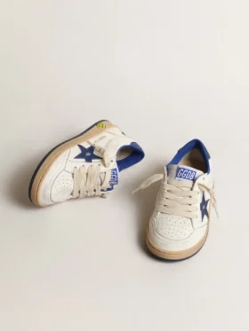 Young Ball Star con estrella de piel metalizada azul y lengüeta en el talón