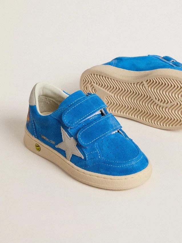 Young Ball Star en ante azul claro con estrella y lengüeta en el talón de nubuck gris