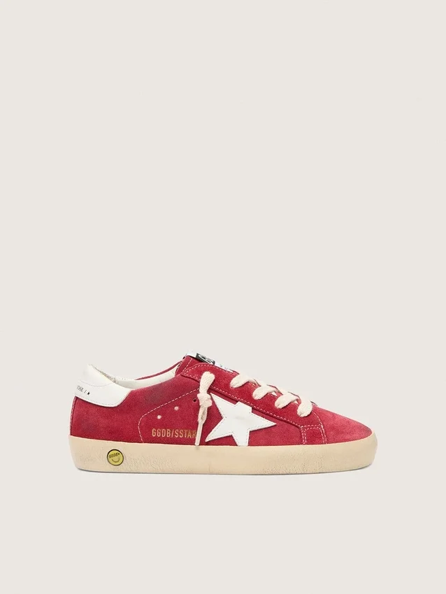 Young Super-Star en ante rojo con estrella de cuero blanco y lengüeta en el talón