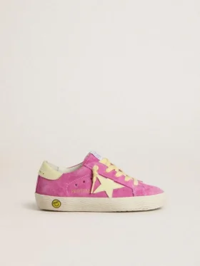 Young Super-Star en ante rosa con estrella y lengüeta del talón en amarillo claro