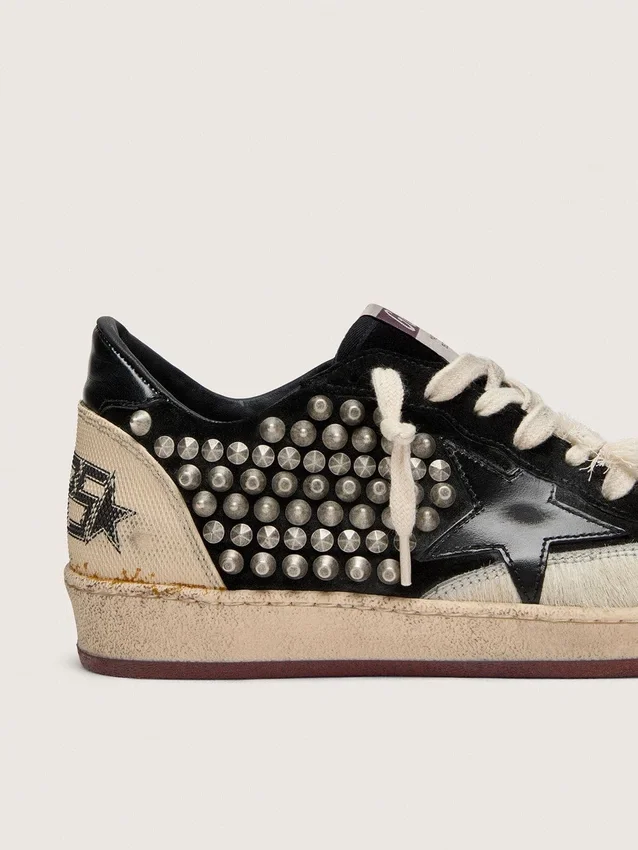 Zapatillas Ball Star LAB para mujer en ante negro con tachuelas y estrella de piel negra brillante