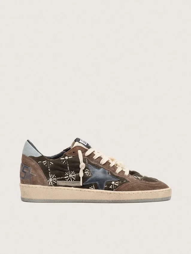 Zapatillas Ball Star LAB para mujer en terciopelo matelassé marrón con pedrería y estrella de piel negra