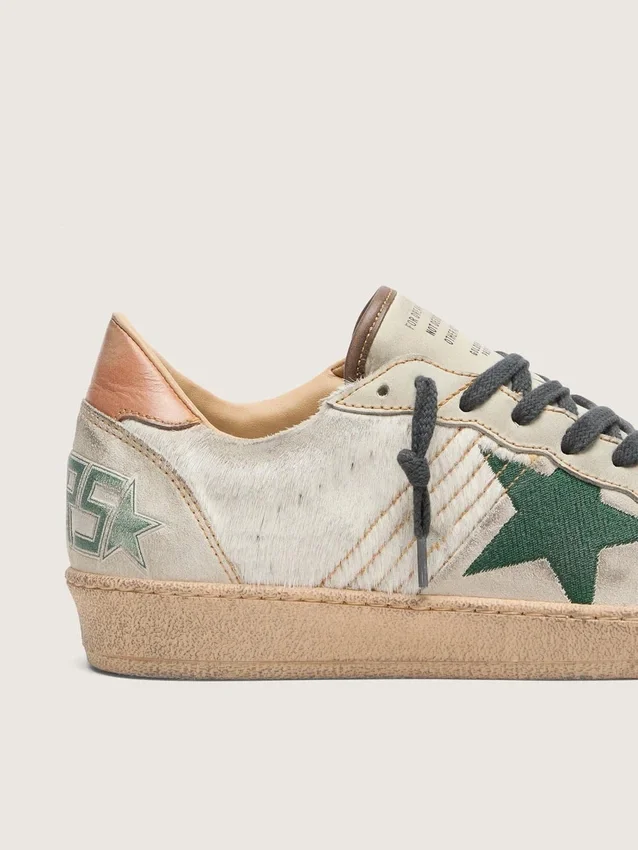 Zapatillas Ball Star LTD para hombre en piel de potro blanca y ante gris con estrella verde