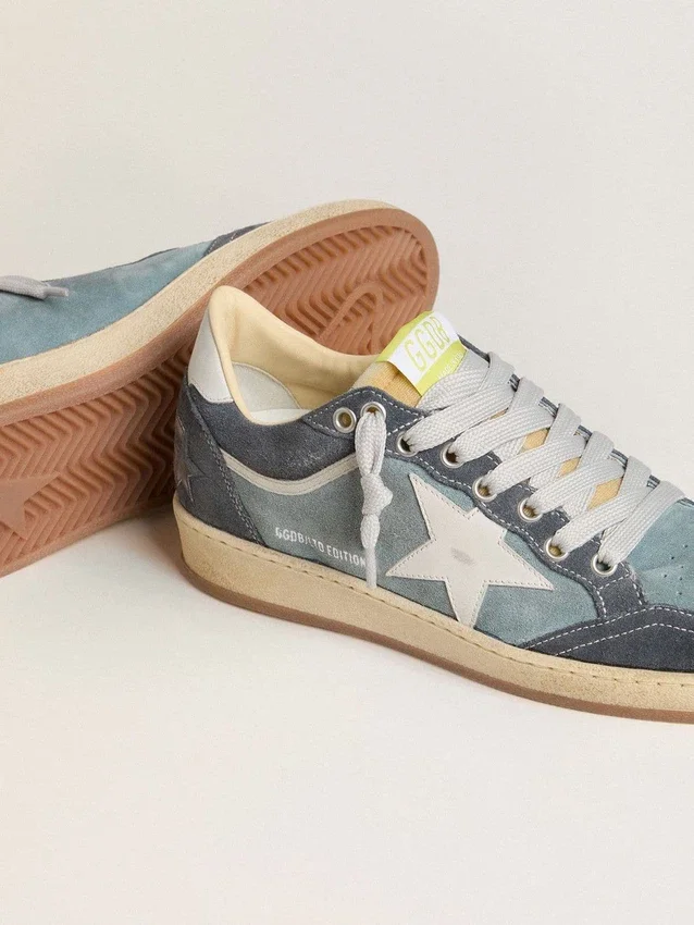 Zapatillas Ball Star LTD para mujer en ante azul claro con estrella y lengüeta del talón de piel blanco leche