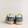 Zapatillas Ball Star LTD para mujer en ante azul claro con estrella y lengüeta del talón de piel blanco leche