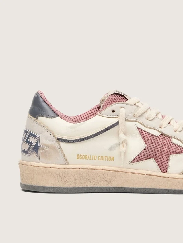 Zapatillas Ball Star LTD para mujer en piel beige con estrella de malla rosa y lengüeta del talón de piel azul