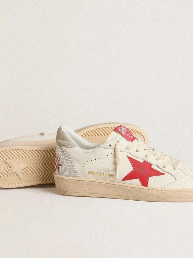 Zapatillas «Ball Star» para hombre de San Valentín con estrella de piel roja y letras rojas de Swarovski