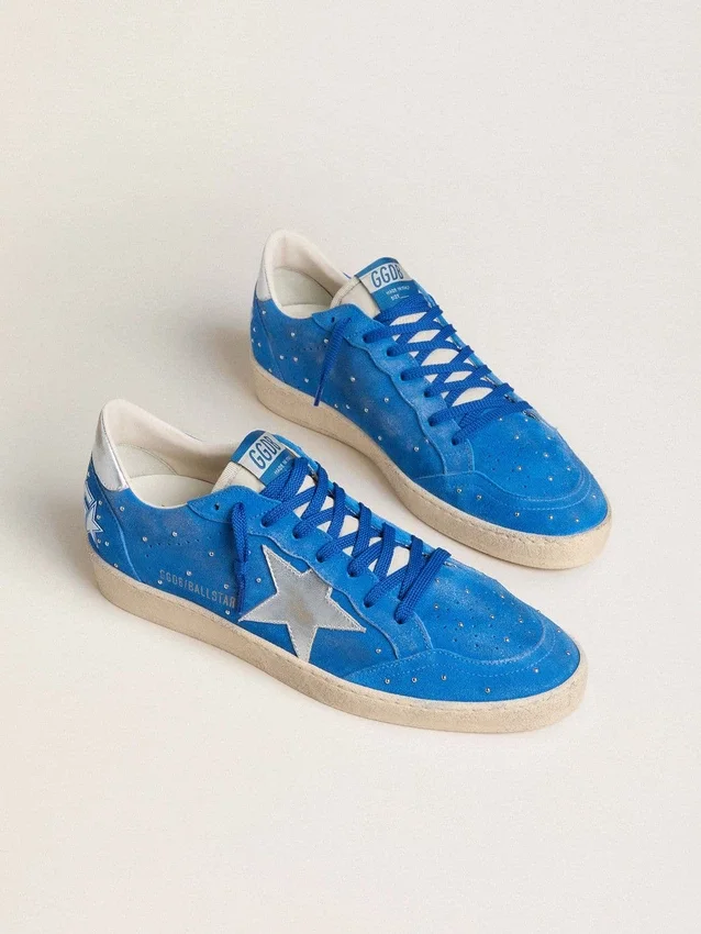 Zapatillas Ball Star para hombre en ante azul claro con tachuelas y estrella de piel metalizada plateada