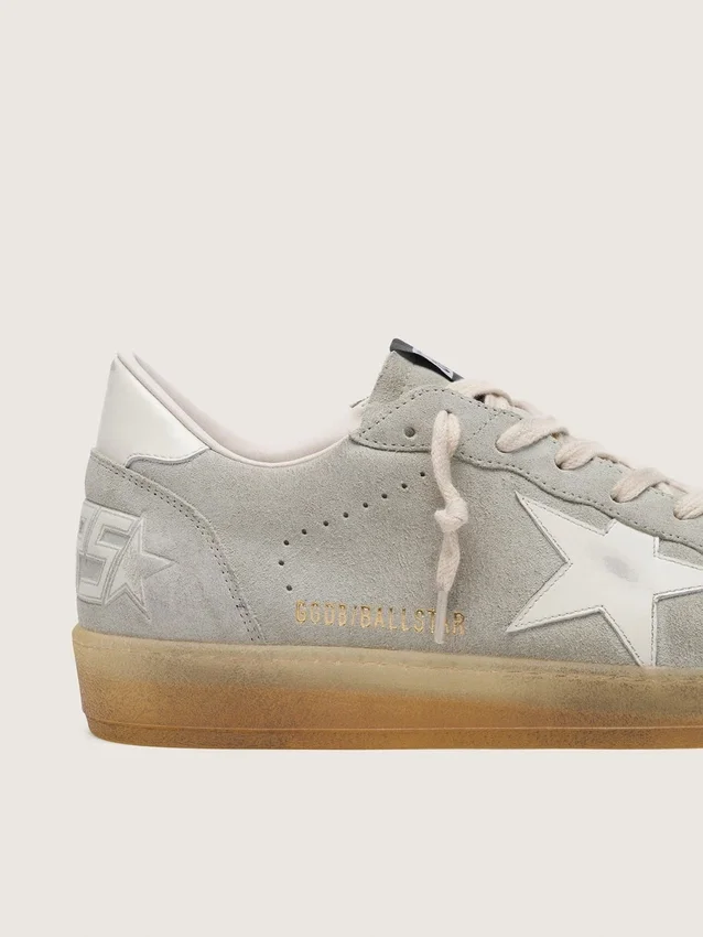 Zapatillas Ball Star para hombre en ante gris claro con estrella de piel blanca
