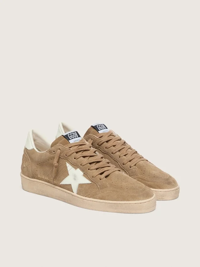 Zapatillas «Ball Star» para hombre en ante marrón con estrella de piel blanca