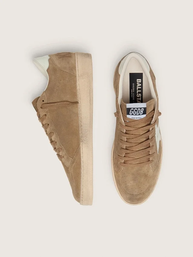 Zapatillas «Ball Star» para hombre en ante marrón con estrella de piel blanca