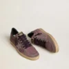 Zapatillas Ball Star para hombre en ante morado con estrella con tachuelas plateadas y lengüeta trasera «naplak» negra