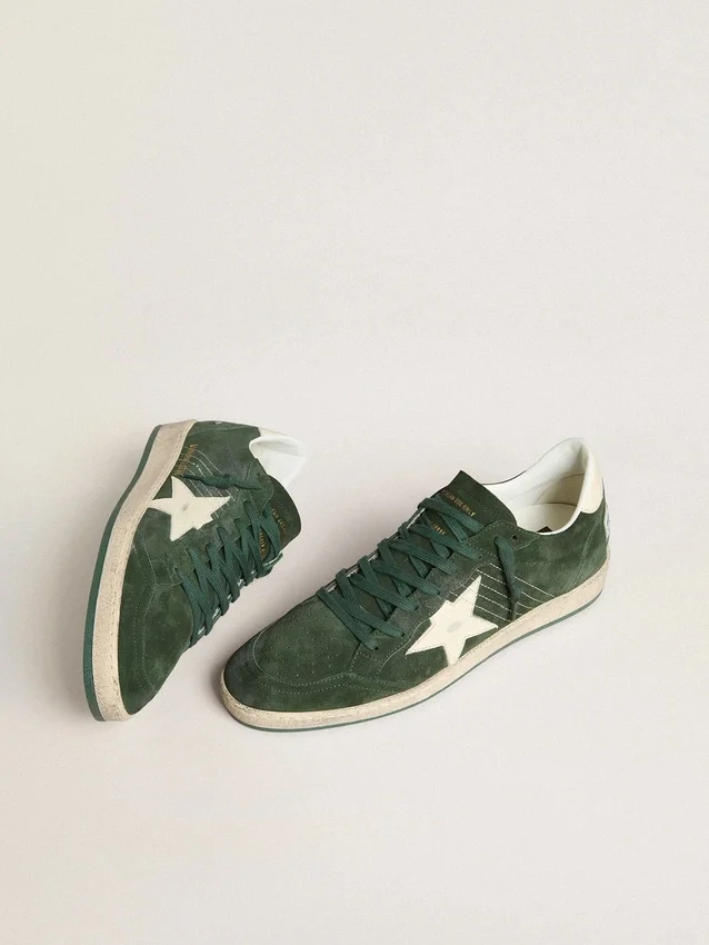 Zapatillas Ball Star para hombre en ante verde con estrella de cuero blanco y lengüeta en el talón