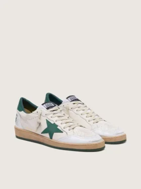 Zapatillas Ball Star para hombre en napa blanca con estrella y lengüeta en el talón de piel verde