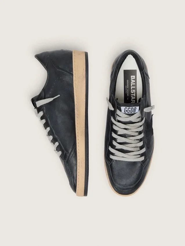 Zapatillas Ball Star para hombre en napa negra con estrella de ante y lengüeta trasera de napa
