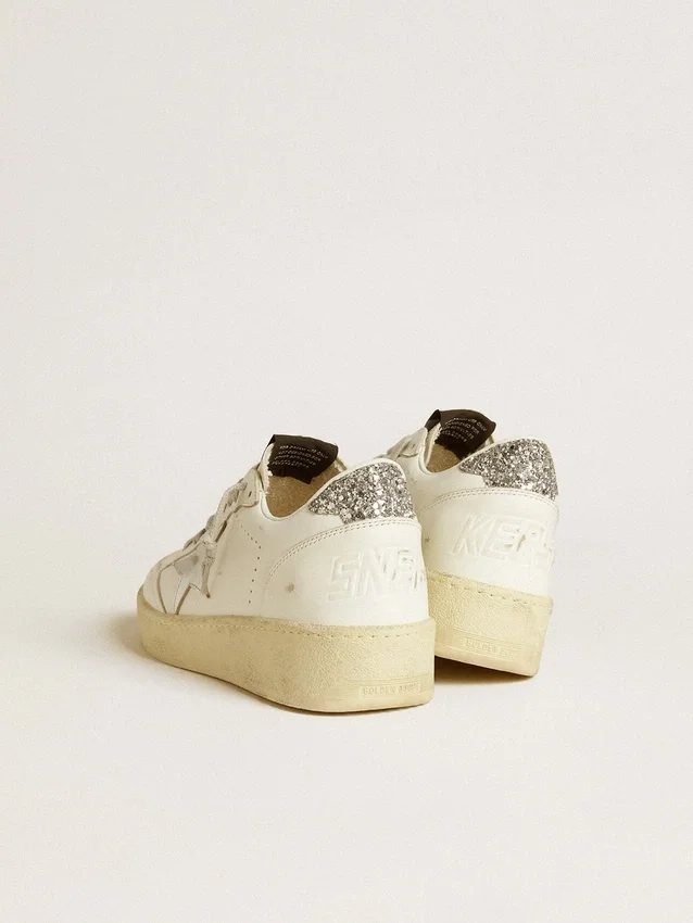 Zapatillas Ball Star para mujer con estrella de piel plateada y lengüeta del talón con purpurina plateada