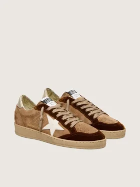Zapatillas Ball Star para mujer en ante color tabaco con estrella de piel blanca e inserciones de terciopelo color coñac