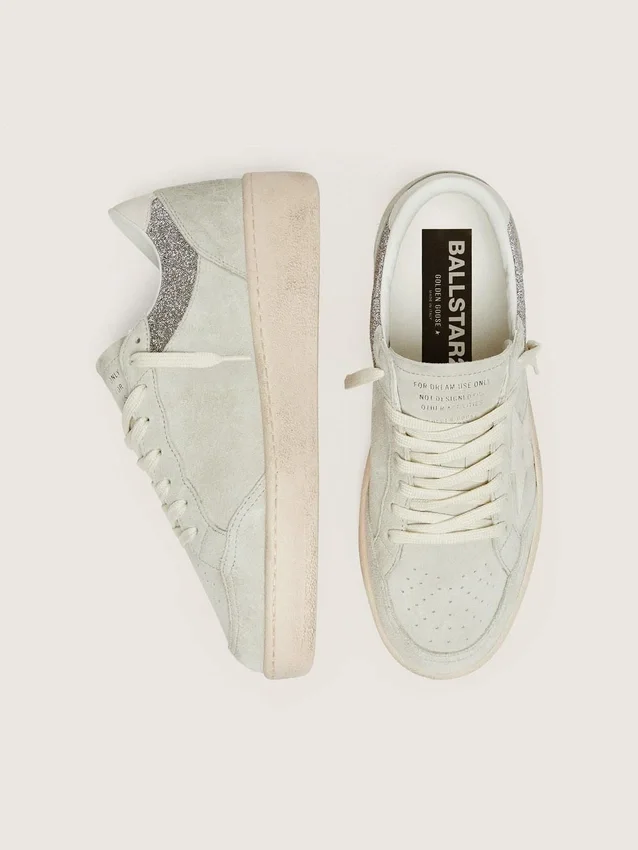 Zapatillas Ball Star para mujer en ante gris claro con inserciones de estrella y purpurina