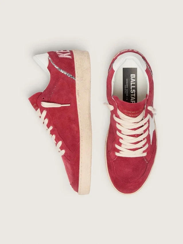 Zapatillas Ball Star para mujer en ante rojo con estrella y lengüeta del talón de piel blanca