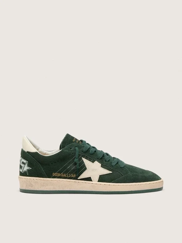 Zapatillas Ball Star para mujer en ante verde con estrella de piel blanca y lengüeta en el talón