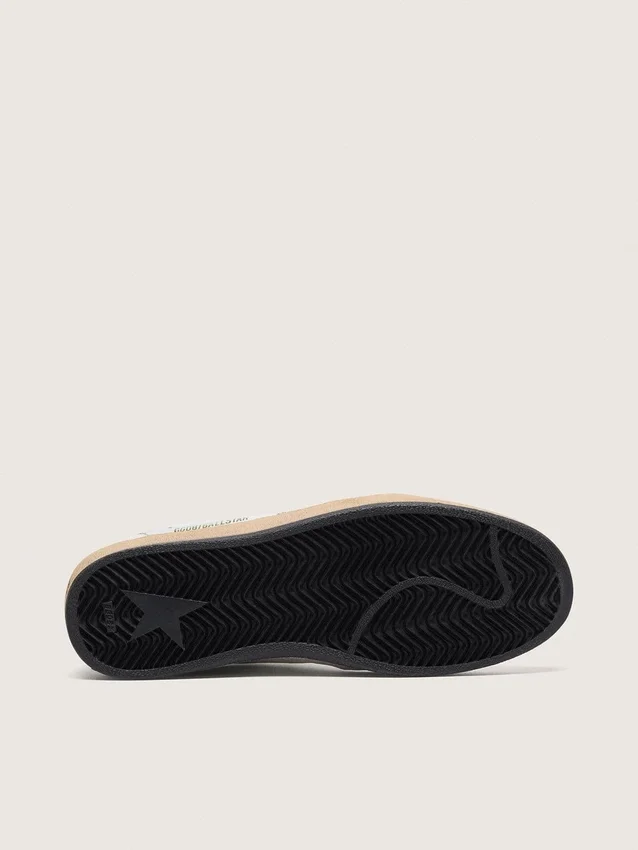 Zapatillas Ball Star para mujer en napa con estrella plateada brillante y lengüeta en el talón
