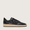 Zapatillas Ball Star para mujer en napa negra con estrella negra brillante y lengüeta de ante en el talón
