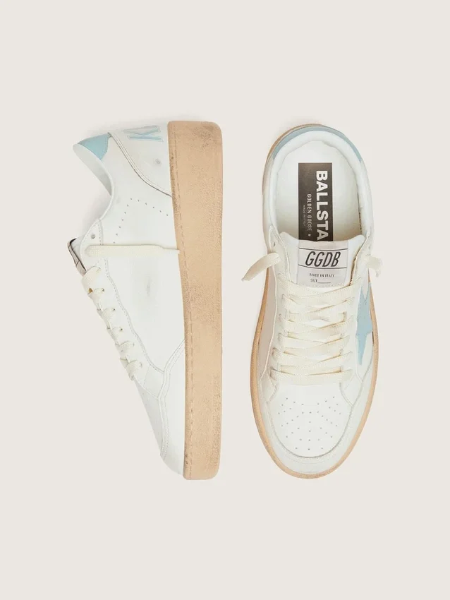 Zapatillas Ball Star para mujer en piel blanca con estrella azul claro