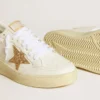 Zapatillas Ball Star para mujer en piel blanca con estrella dorada con purpurina y lengüeta del talón negra con purpurina