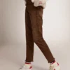 Zapatillas Ball Star para mujer en piel blanca con estrella roja y lengüeta en el talón