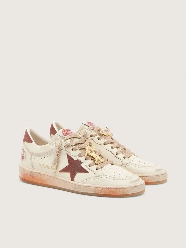 Zapatillas Ball Star para hombre en piel blanca con estrella y lengüeta del talón en piel color óxido