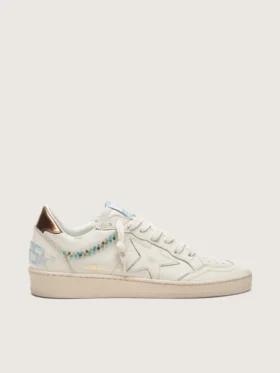 Zapatillas Ball Star para mujer en piel color crema con estrella y abalorios tono sobre tono