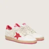 Zapatillas Ball Star Wishes para mujer en piel blanca con una estrella roja y lengüeta en el talón