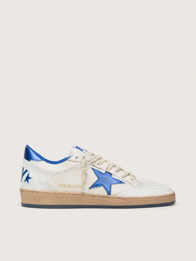 Zapatillas Ball Star Wishes para mujer en piel napa blanca con estrella azul brillante y lengüeta en el talón