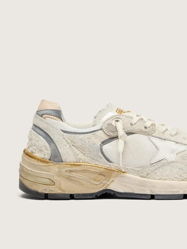 Zapatillas Dad-Star para mujer en ante y malla con estrella de piel blanca y lengüeta trasera de piel beige