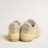 Zapatillas Forty2 para mujer en piel blanca y cristales Swarovski con estrella blanca