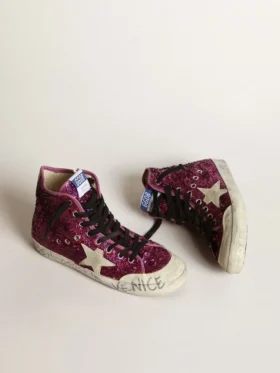 Zapatillas Francy con lentejuelas y letras escritas a mano en la suela