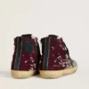 Zapatillas Francy LAB para mujer en ante burdeos con estrella de piel negra brillante y pedrería
