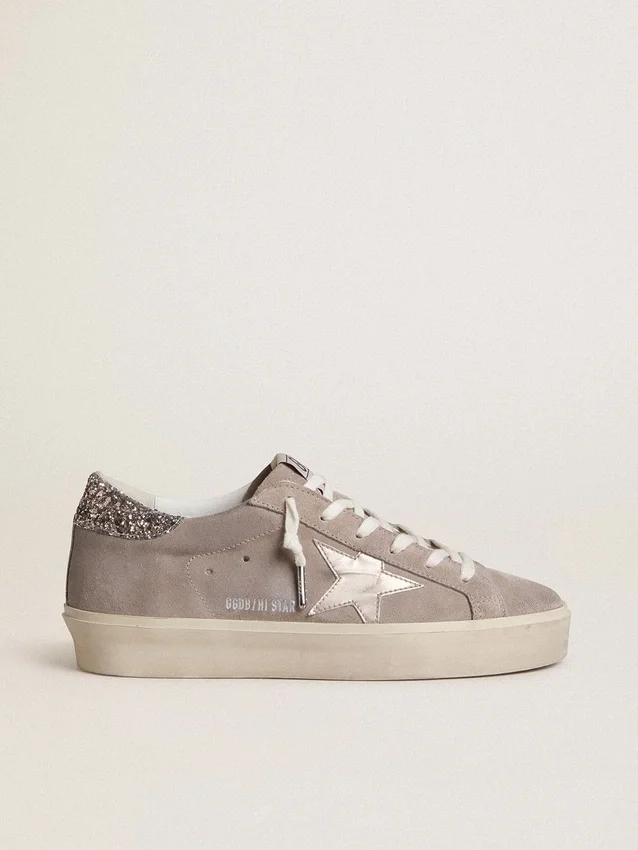 Zapatillas Hi Star para mujer en ante beige con estrella de piel laminada y lengüeta del tacón con purpurina