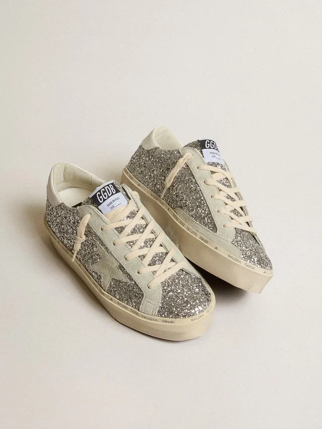 Zapatillas Hi Star para mujer en brillo plateado con estrella de ante y lengüeta del talón blanca