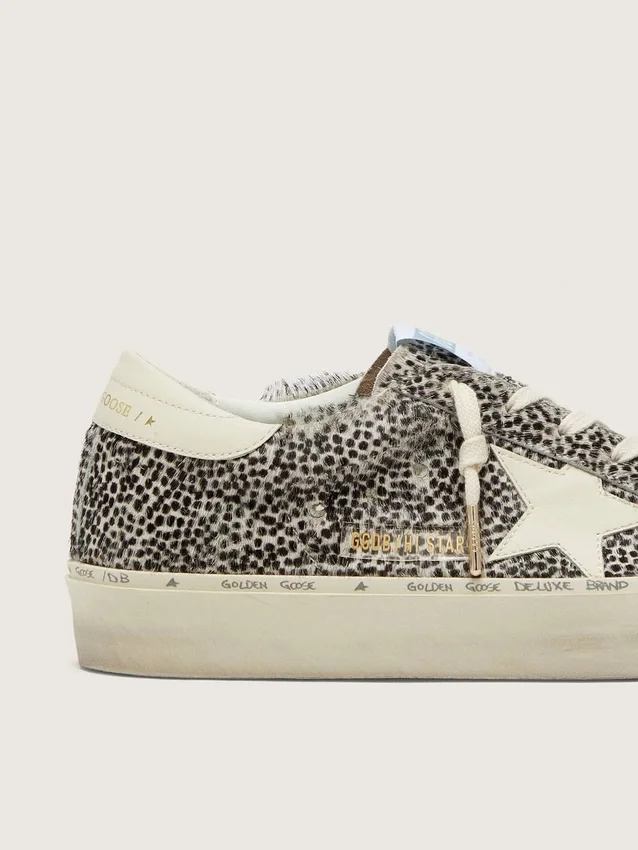 Zapatillas Hi Star para mujer en piel de potro en blanco y negro con estrella de cuero blanco
