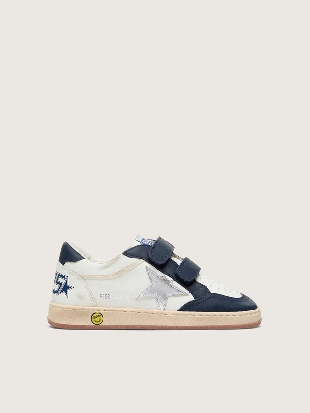 Zapatillas «Young Ball Star» de piel blanca con estrella de piel plateada metalizada e inserciones de piel azul oscuro