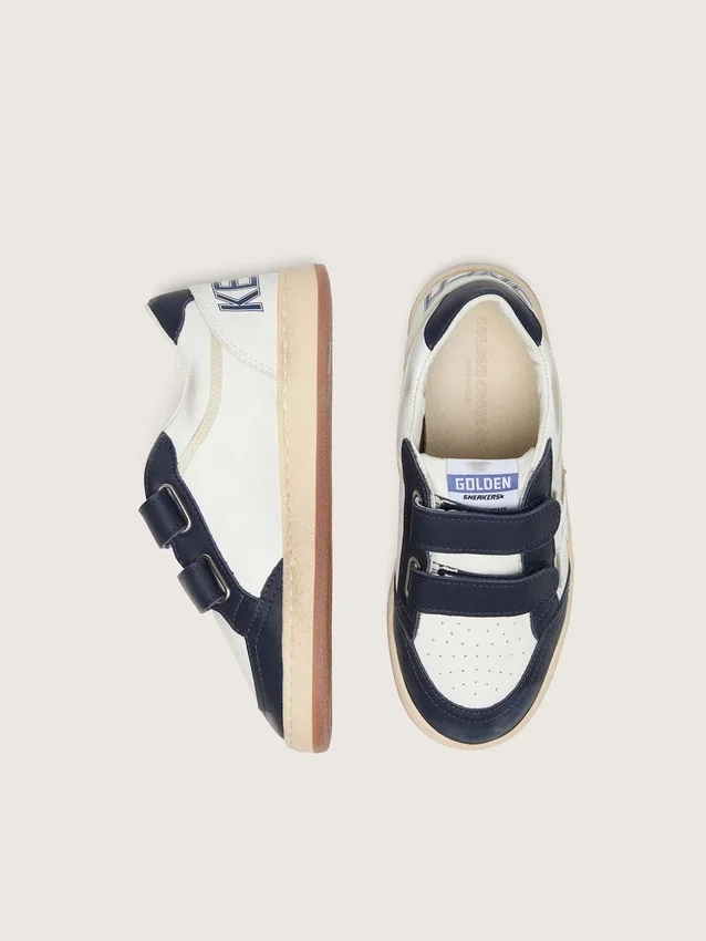 Zapatillas «Young Ball Star» de piel blanca con estrella de piel plateada metalizada e inserciones de piel azul oscuro