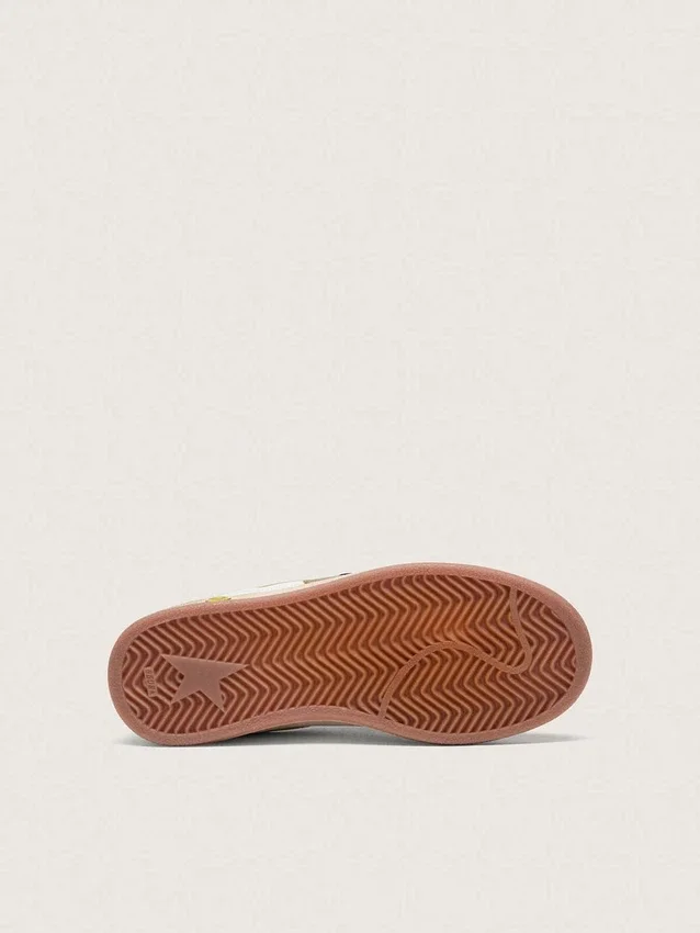 Zapatillas «Young Ball Star» de piel blanca con estrella de piel plateada metalizada e inserciones de piel azul oscuro