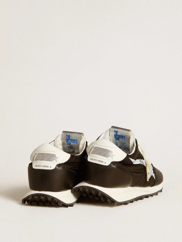 Zapatillas Marathon para hombre con parte superior de nailon negro y estrella blanca